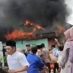 Tiga Rumah di Pendung Hilir Terbakar.