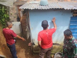 Satgas TMMD Tinjau Pembangunan MCK Layak untuk Warga
