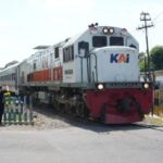 KA Purwojaya Anjlok di Stasiun Kedunggedeh, Penumpang Aman