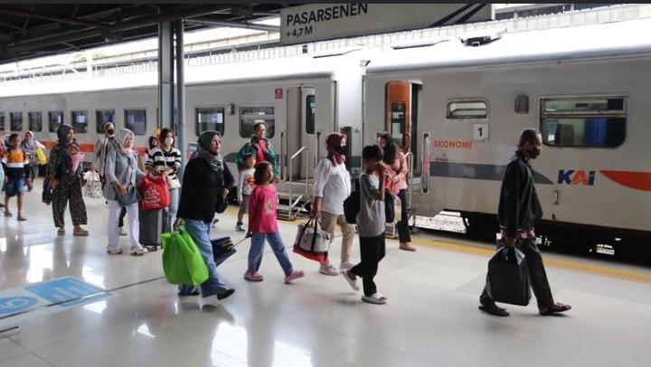 KA Purwojaya Anjlok di Kedunggedeh, 7 Perjalanan Terdampak