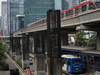 Pemprov DKI Jakarta Bakal Bongkar Tiang Monorel Mangkrak