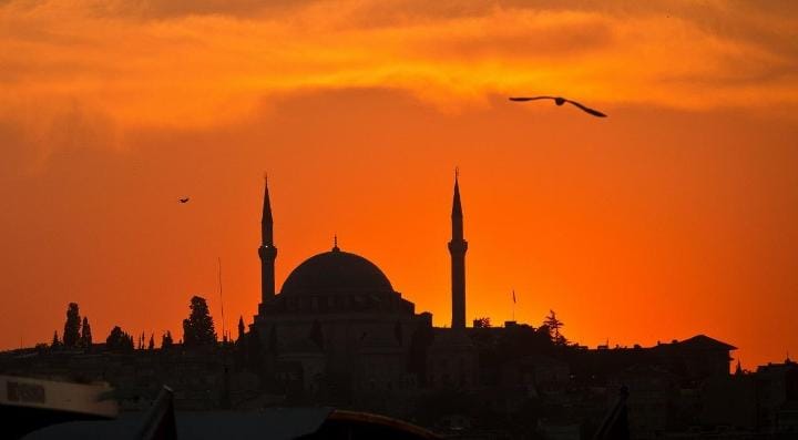 Berapa Hari Lagi Puasa 2026? Awal Ramadhan Diprediksi 18 Februari