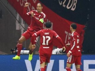 Liverpool Bungkam Aston Villa 2-0 dan Fokus Hadapi Real Madrid