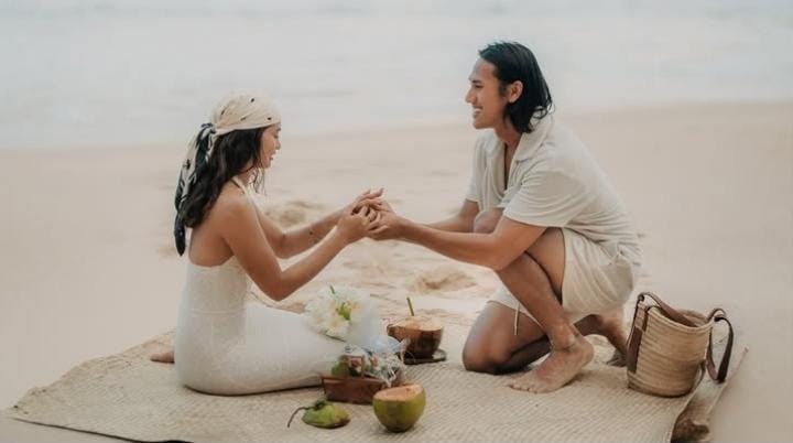 Sean Gelael Lamar Hana Malasan di Sumba, Romantis dan Unik
