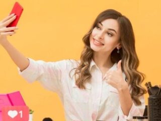 Komdigi Pertimbangkan Sertifikasi Influencer di Indonesia