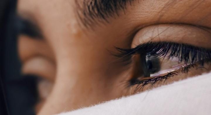 Fungsi Air Mata: Lebih dari Sekadar Menangis