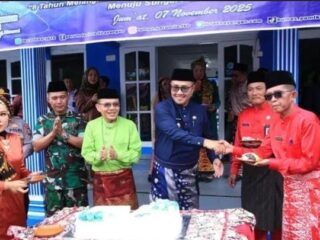 Wakil Ketua DPRD Hardizal Hadiri HUT ke-8 Perumda Tirta Khayangan