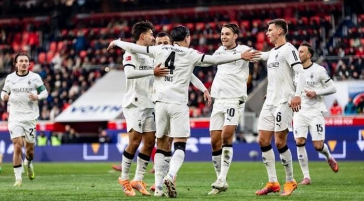 Kevin Diks Cetak Gol, Gladbach Bungkam Heidenheim 3-0