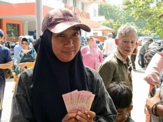 BLT Kesra Rp900 Ribu Cair Lagi! Cek Jadwal Pencairan dan Cara Lihat Nama Penerima 2025