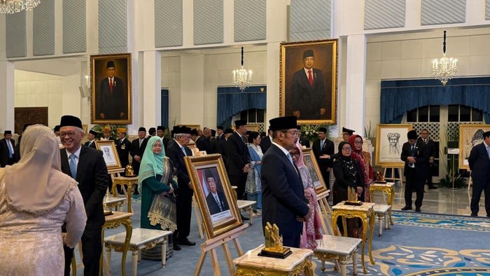 Daftar 10 Pahlawan Nasional 2025 Ditetapkan Presiden Prabowo