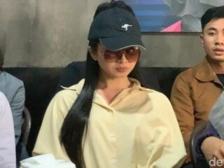 MUA Viral Dea Lipa Ungkap Identitas Asli sebagai Pria, Ini Faktanya