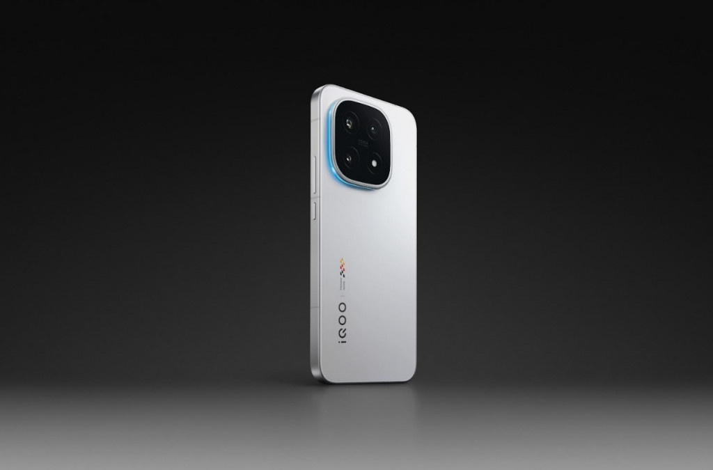 iQoo 15 Resmi Hadir di Indonesia dengan Snapdragon 8 Elite Gen 5