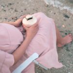 Bumil Minum Air Kelapa Muda, Benarkah Bikin Bayi ‘Glowing’?