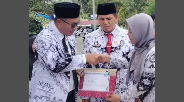 SDN 004 Pelayang Raya Raih Juara 1 Sekolah Berprestasi Kota Sungai Penuh