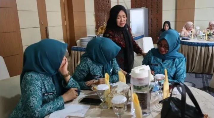 TP PKK Jambi Kembangkan Metode 5 Menit Bisa Berpantun