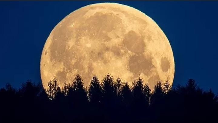 Supermoon Cold Moon 2025: Waktu & Lokasi Terbaik di Indonesia