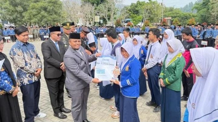 Wakil Ketua II DPRD Emrizal Hadiri Upacara Peringatan Hari Sumpah Pemuda ke-97