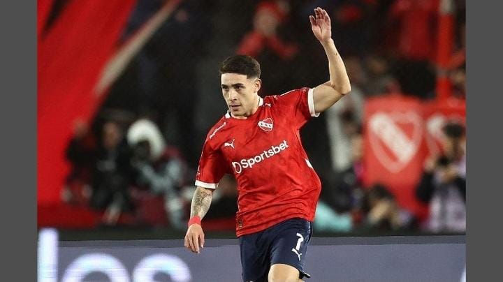 Inilah Profil Santiago Montiel, Pemenang FIFA Puskas Award 2025