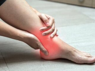 5 Kebiasaan Sehari-hari yang Bisa Meningkatkan Risiko Asam Urat