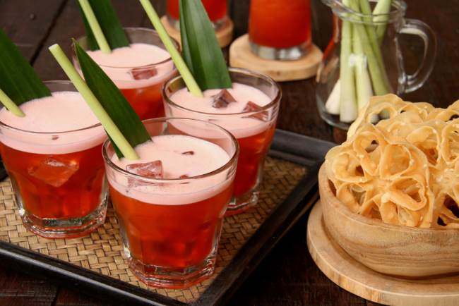 Bir Pletok Betawi: Minuman Tradisional Segar Beraroma Rempah