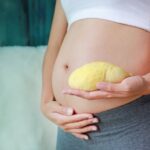 Amankah Makan Durian Saat Hamil? Ini Fakta dan Tipsnya