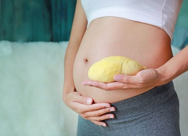 Amankah Makan Durian Saat Hamil? Ini Fakta dan Tipsnya
