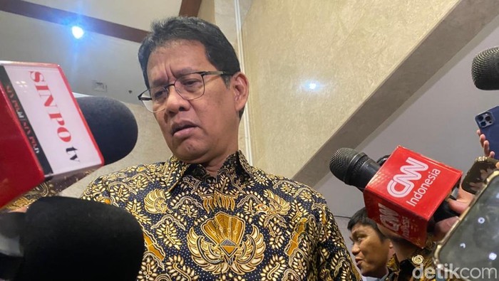 Purbaya Cuek Soal Protes Kades Dana Desa Rp7 Triliun