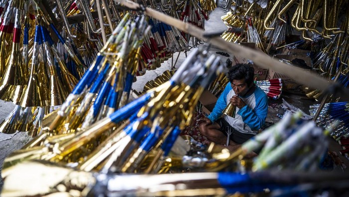 Hukum Meniup Terompet Saat Tahun Baru Menurut Islam