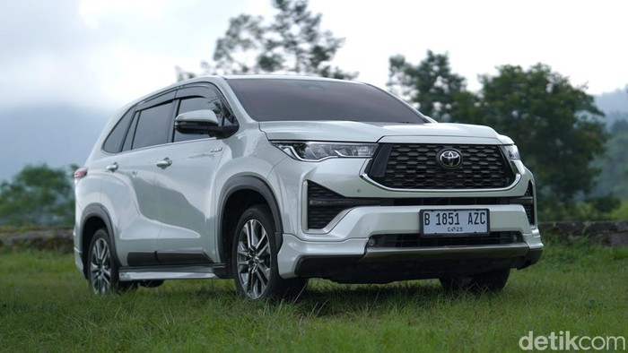 10 Mobil Hybrid Terlaris di Indonesia 2025, Innova Zenix Tak Tertandingi