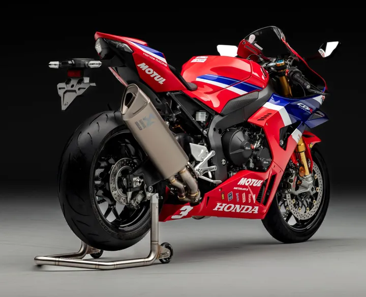 Honda CBR1000RR-R Fireblade 2026 Resmi Meluncur