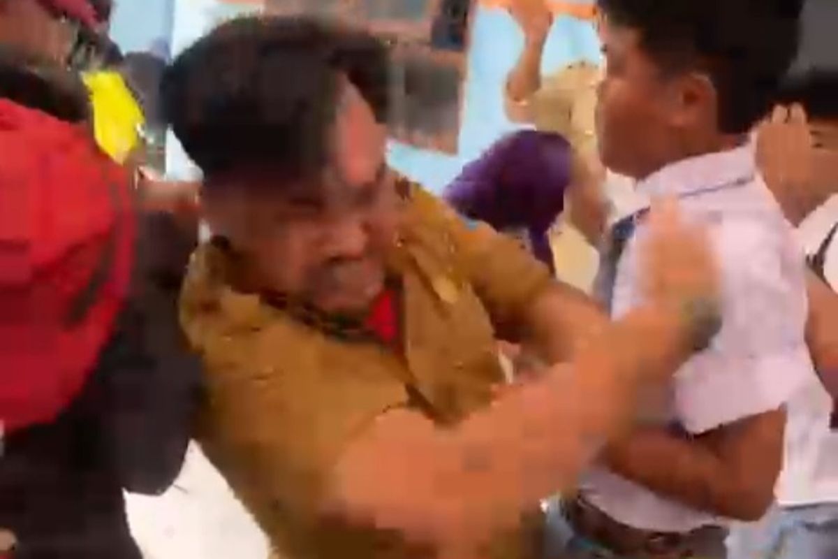 Begini Kronologi Guru di Jambi Dikeroyok Siswa