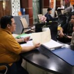 Layanan PELATARAN Permudah Warga Bandung Ambil Sertifikat Roya di Akhir Pekan