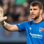 Resmi! Maarten Paes Gabung Ajax Amsterdam, Kiper Timnas Indonesia Berkarier di Eredivisie