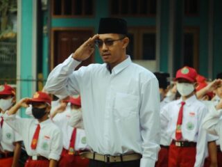 Aturan Upacara Sekolah 2026: Ini Teks Ikrar Pelajar dan Lagu “Rukun Sama Teman”