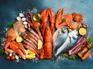 11 Makanan Tinggi Kolagen Alami untuk Kulit Sehat & Sendi Kuat