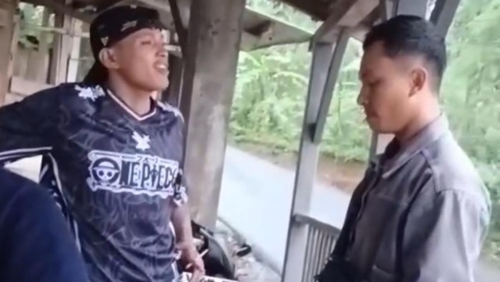 Viral! Pemuda di Garut Diintimidasi Usai Kritik Jalan Rusak