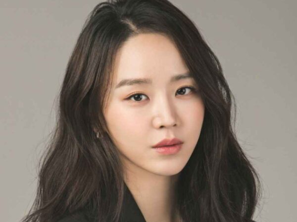 Profil Shin Hye-sun, Bintang The Art of Sarah yang Kian Bersinar