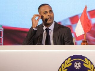 Patrick Kluivert Buka Peluang Kembali ke Ajax Usai 4 Bulan Menganggur