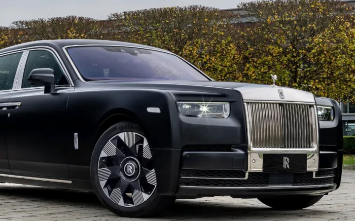 Pajak Mobil Rolls-Royce di Indonesia 2026, Berapa Biayanya?