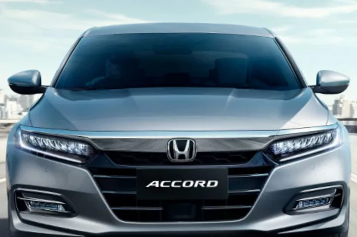 All New Honda Accord RS e:HEV: Sedan Hybrid Premium 207 PS