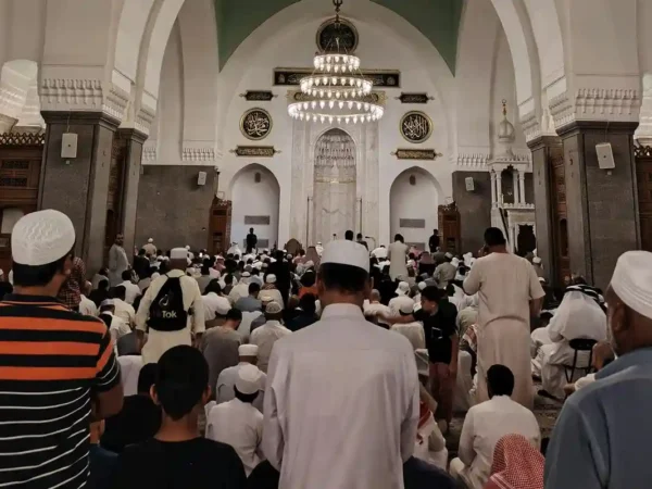 Ini Keutamaan Sholat Tarawih 1–30 Ramadhan