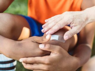 Luka Berdarah Saat Puasa, Batal atau Tidak? Ini Penjelasan Ulama