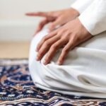 3 Surat Sunah Salat Witir Lengkap Bacaan & Artinya