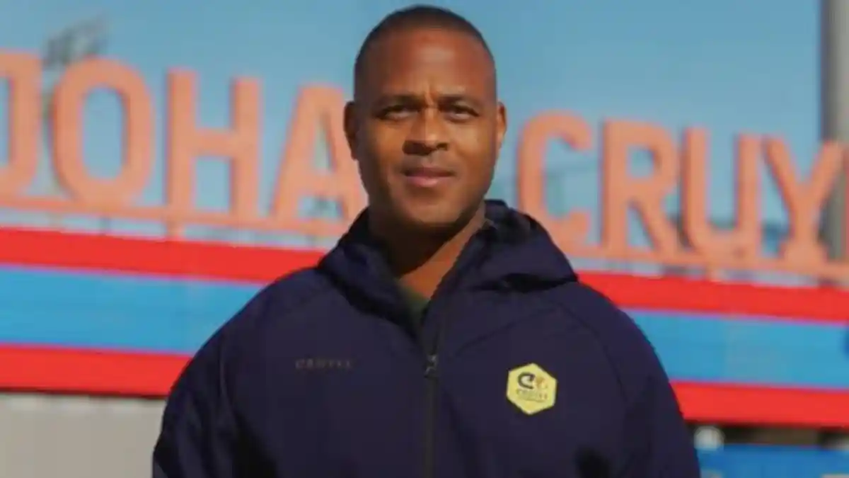 Kluivert Akui Masih Ingin Latih Timnas Indonesia, Kini Jadi Duta Cruyff Foundation