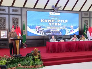 Wamen Ossy Lepas 30 Taruna STPN untuk Restorasi Arsip Pertanahan Pascabencana di Aceh dan Sumut