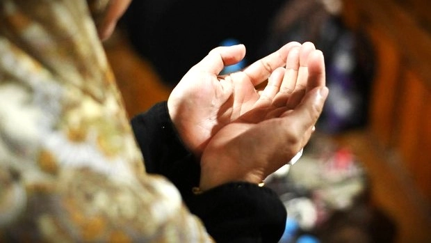 Doa untuk Orang Meninggal dan Tata Cara Ziarah Kubur Sesuai Sunnah