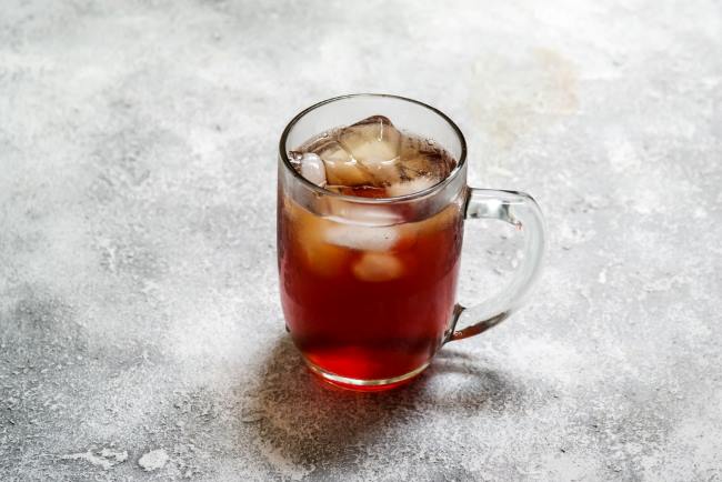 Bahaya Minum Teh Setelah Makan dan Tips Aman