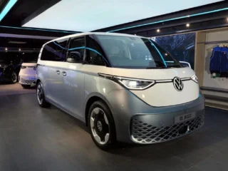 Ini Keunggulan Volkswagen ID. Buzz BOZZ White Signature Edition Meluncur