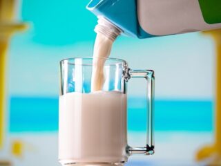 Susu Segar vs UHT: Ini Keunggulan dan Perbedaannya yang Perlu Diketahui