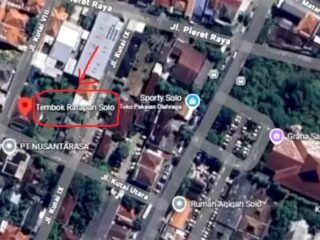 Viral! Rumah Jokowi di Solo Muncul sebagai “Tembok Ratapan” di Google Maps